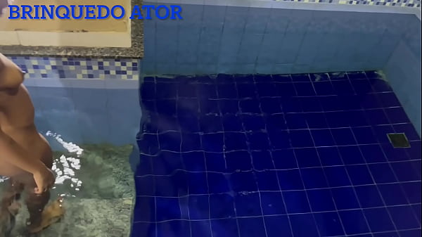 Caiu na net novinha amador anal